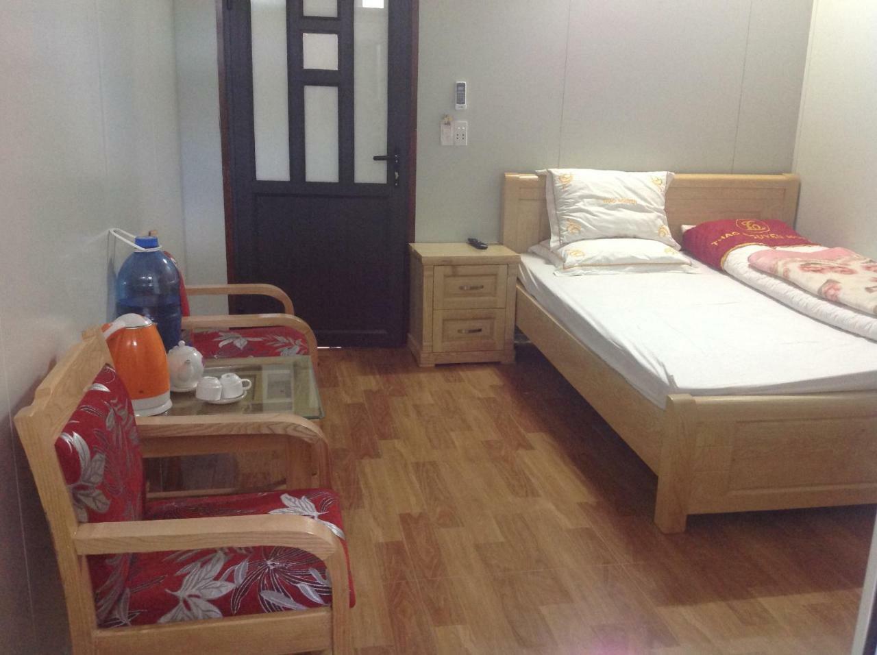 Thao Nguyen Hotel Ха Жианг Екстериор снимка